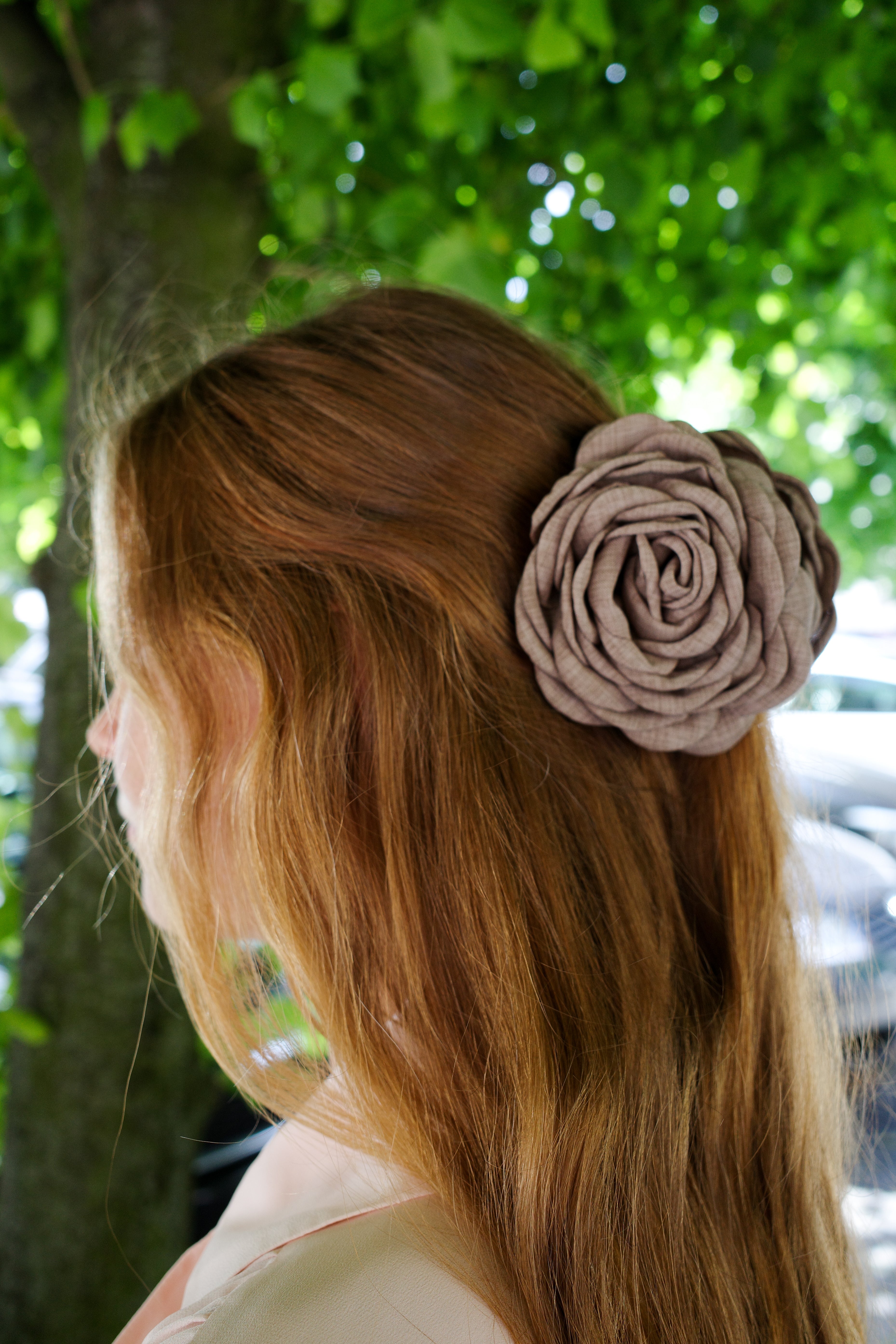 Rosie Hair Clip - Taupe